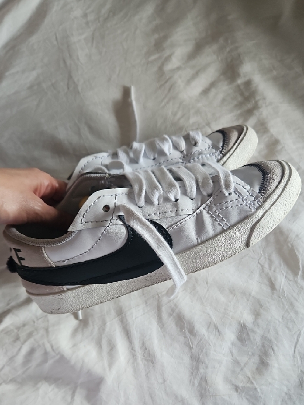 Nike White Sneakers with Black Swoosh and Yellow Tongue Accent 8.5 W